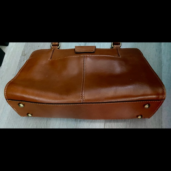 DESIGNED BY PATRICIA NASH!!! Like New. Rienzo Satchel Purse, 100%leather - Picture 8 of 10